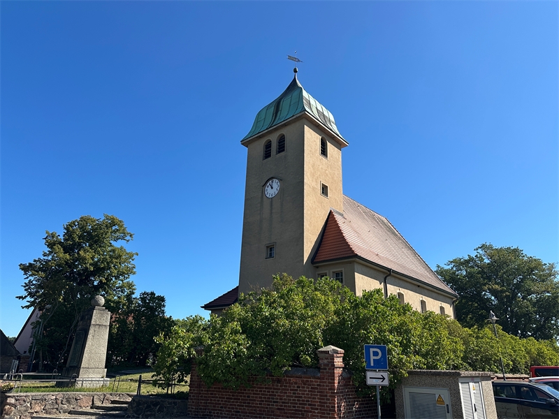 Kirche Sommerfeld