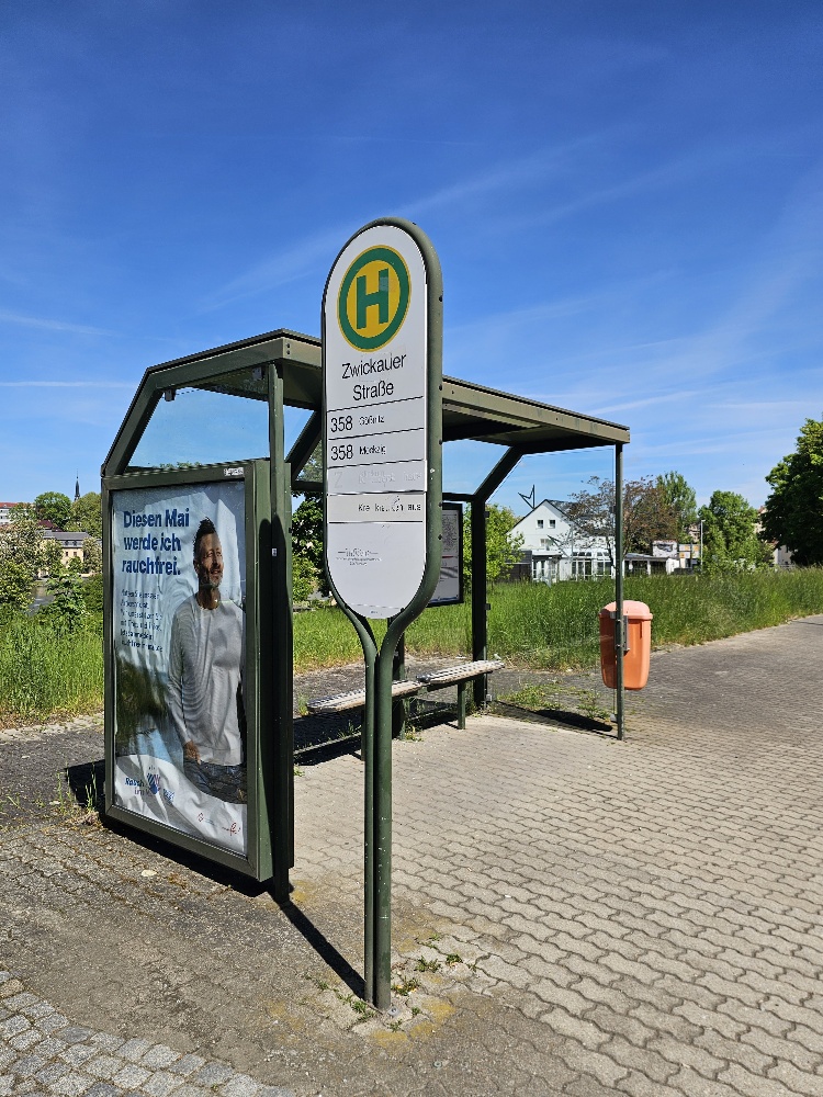 Bushaltestelle vis a vis