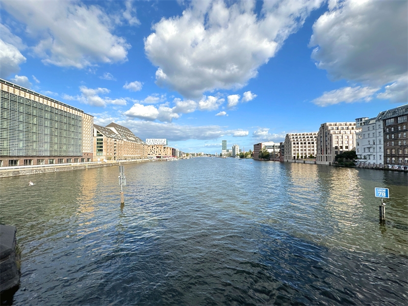 Oberbaumbrücke Blick Spree