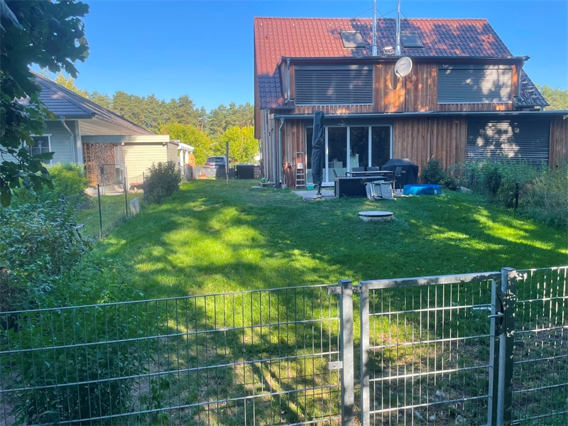 Garten Hinten